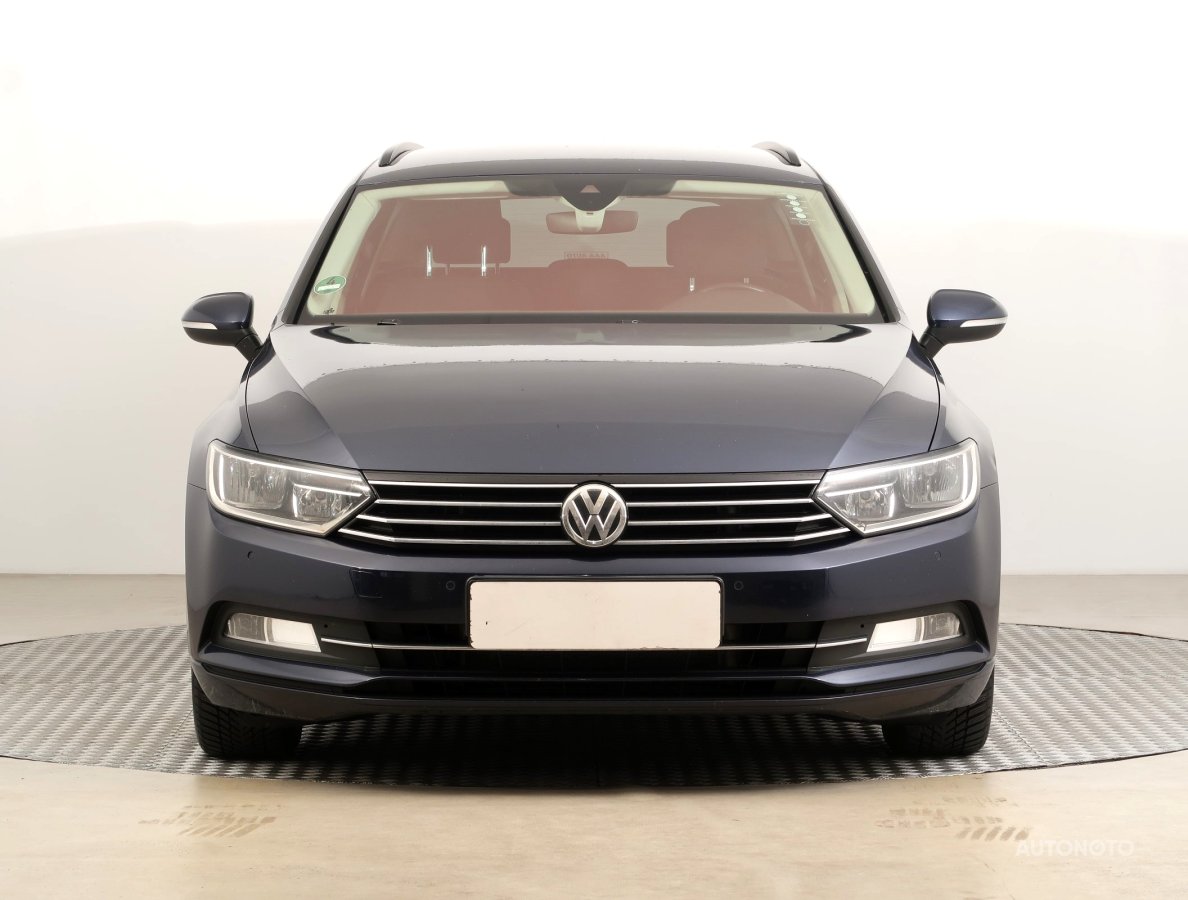 Volkswagen Passat, 2015 - pohled č. 2