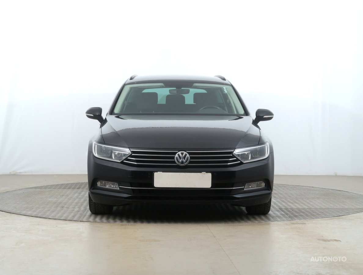Volkswagen Passat, 2017 - pohled č. 2