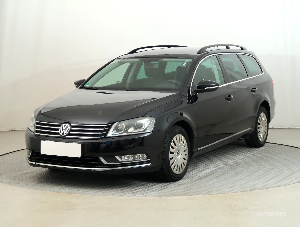 Volkswagen Passat, 2011 - pohled č. 3