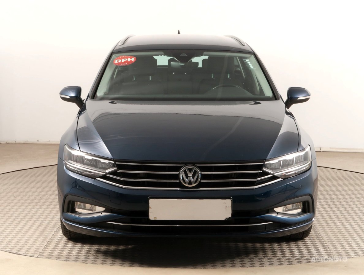 Volkswagen Passat, 2019 - pohled č. 2