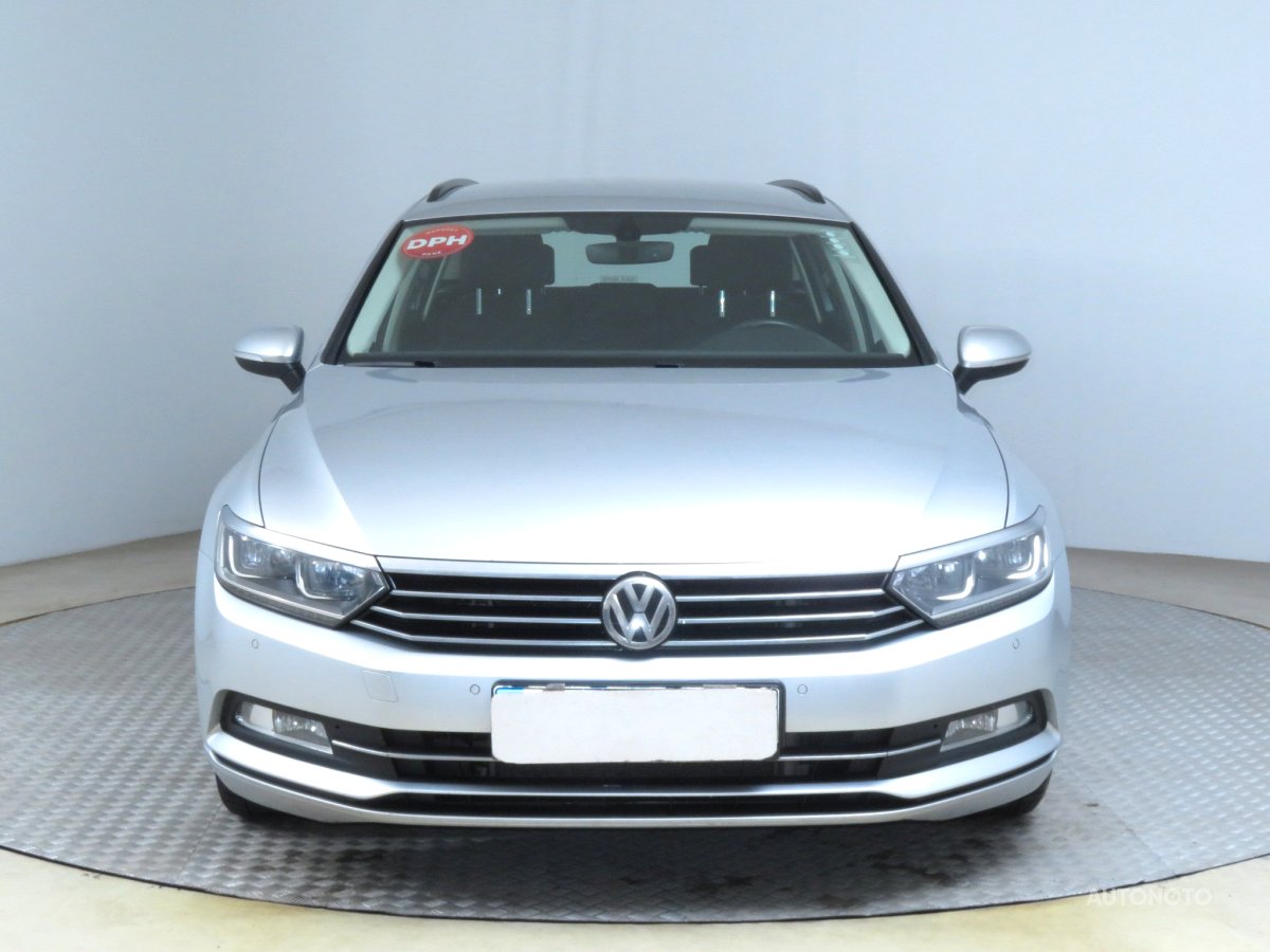 Volkswagen Passat, 2015 - pohled č. 2