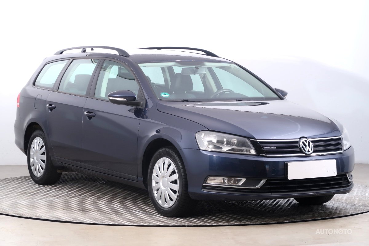 Volkswagen Passat, 2012 - celkový pohled