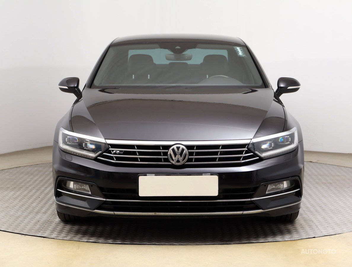 Volkswagen Passat, 2016 - pohled č. 2