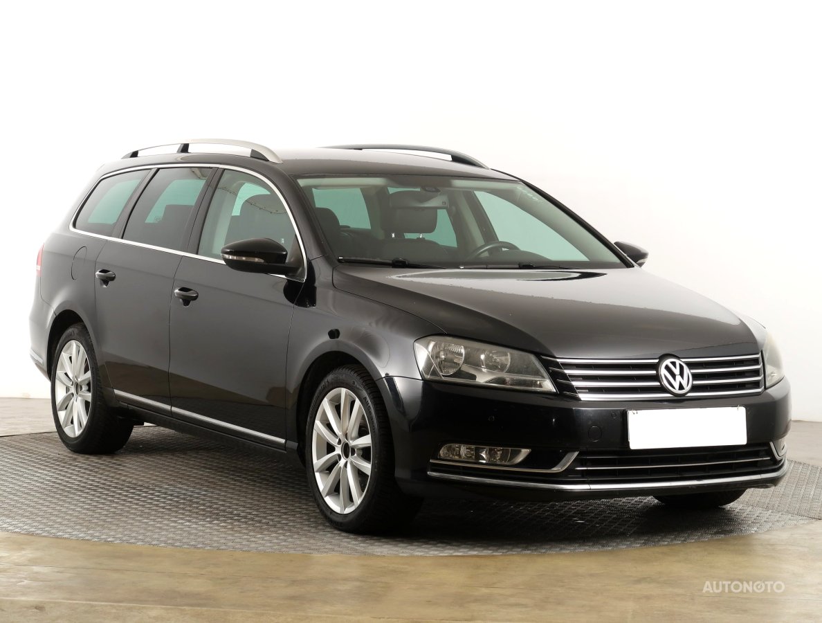 Volkswagen Passat, 2011 - celkový pohled