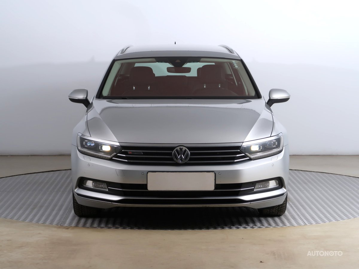 Volkswagen Passat, 2015 - pohled č. 2
