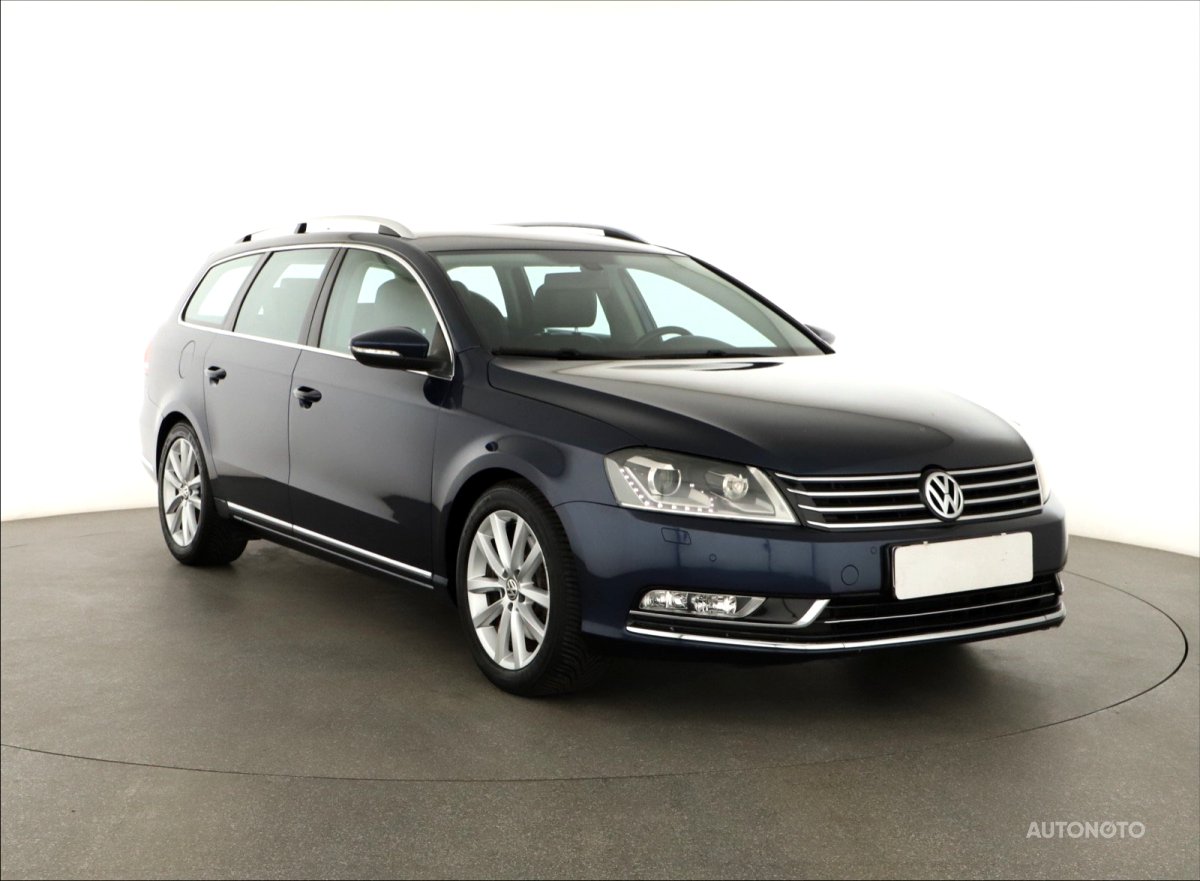 Volkswagen Passat, 2011 - celkový pohled