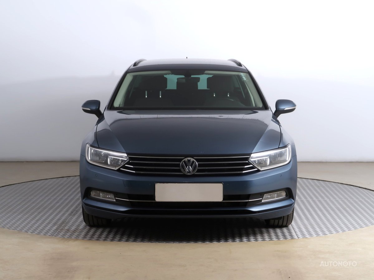 Volkswagen Passat, 2015 - pohled č. 2