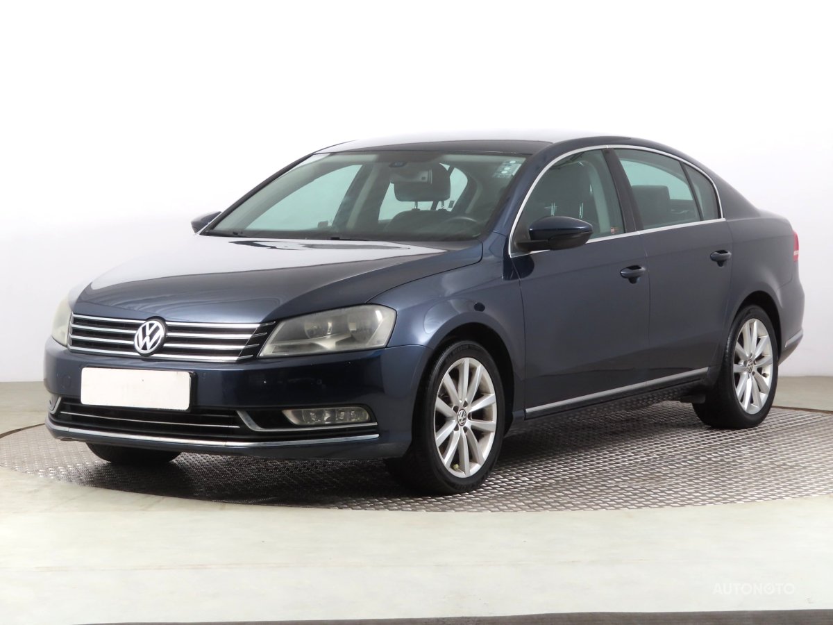 Volkswagen Passat, 2011 - pohled č. 3