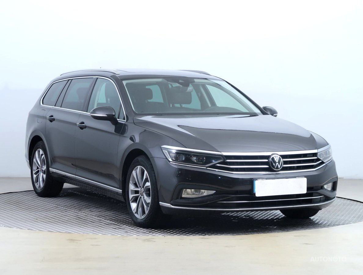 Volkswagen Passat, 2021 - celkový pohled