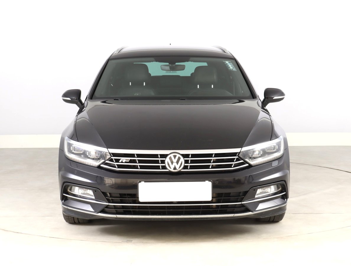 Volkswagen Passat, 2019 - pohled č. 2