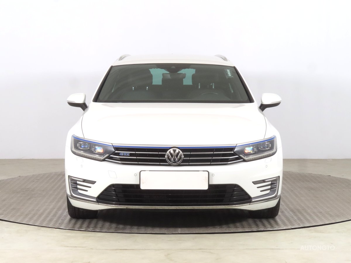 Volkswagen Passat, 2016 - pohled č. 2
