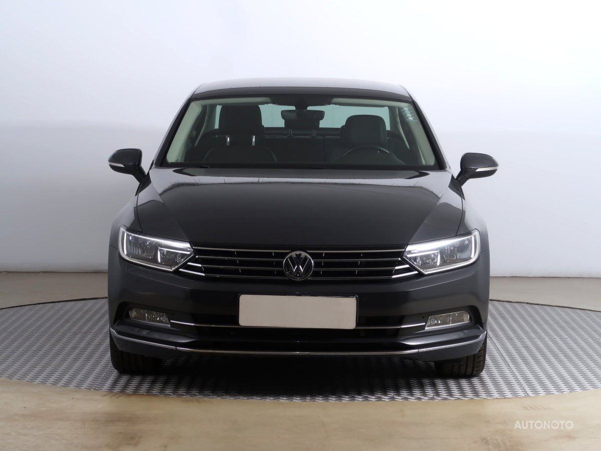 Volkswagen Passat, 2017 - pohled č. 2