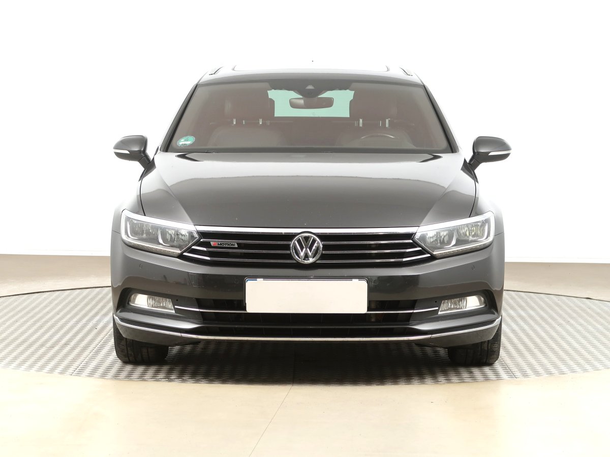 Volkswagen Passat, 2018 - pohled č. 2