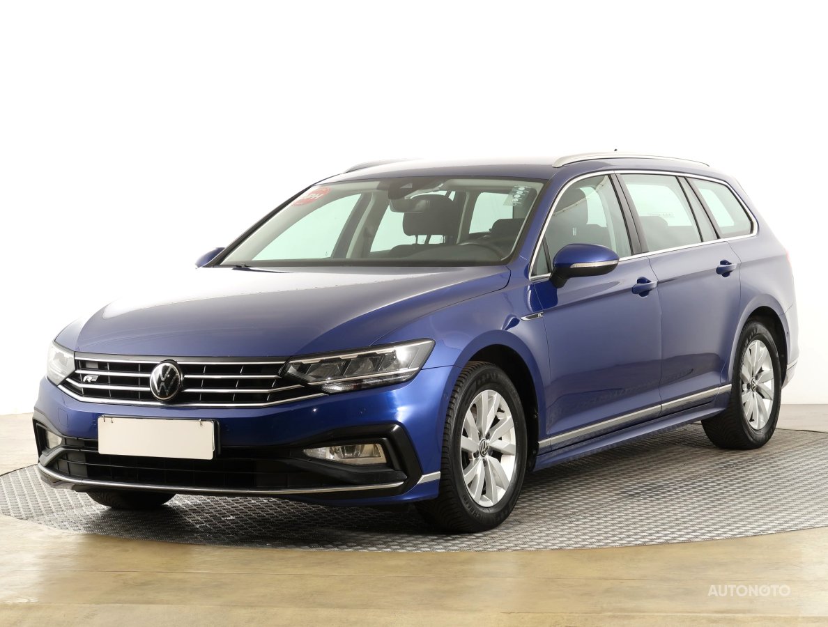 Volkswagen Passat, 2022 - pohled č. 3