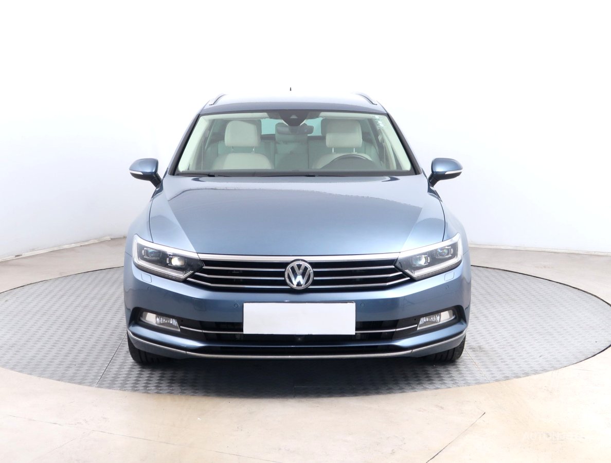 Volkswagen Passat, 2018 - pohled č. 2