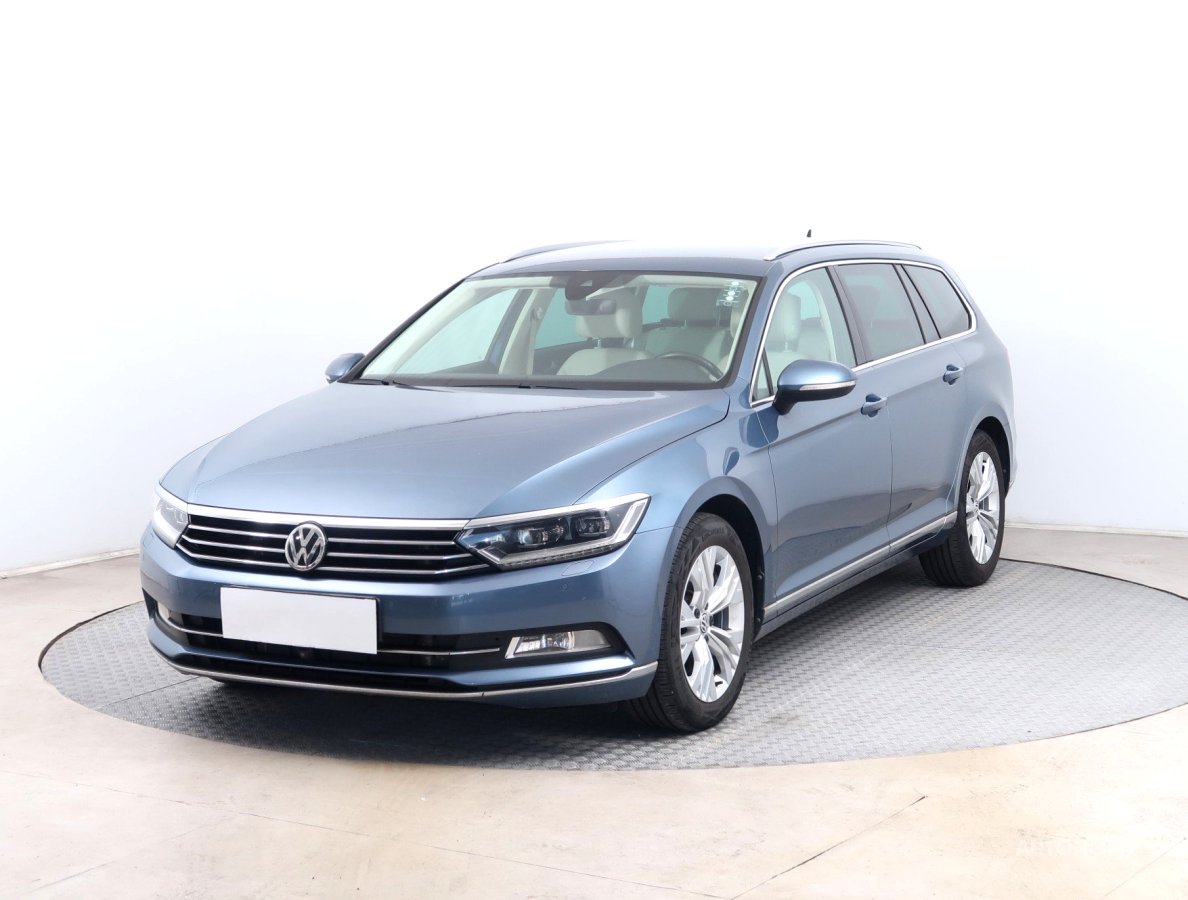 Volkswagen Passat, 2018 - pohled č. 3