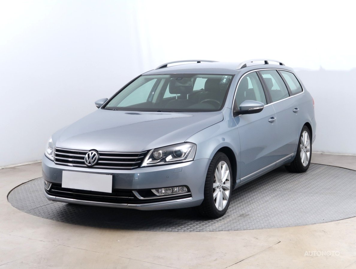 Volkswagen Passat, 2011 - pohled č. 3