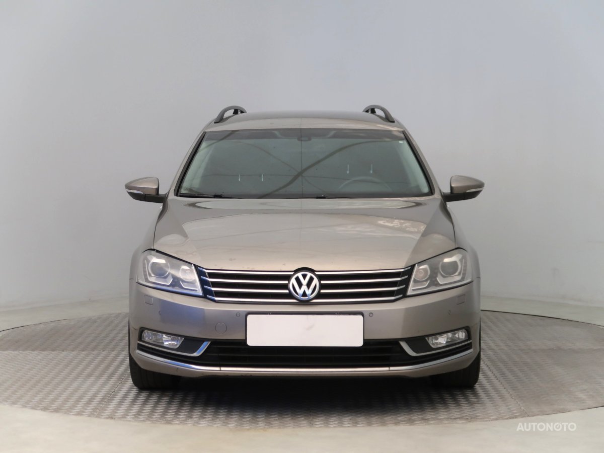 Volkswagen Passat, 2013 - pohled č. 2