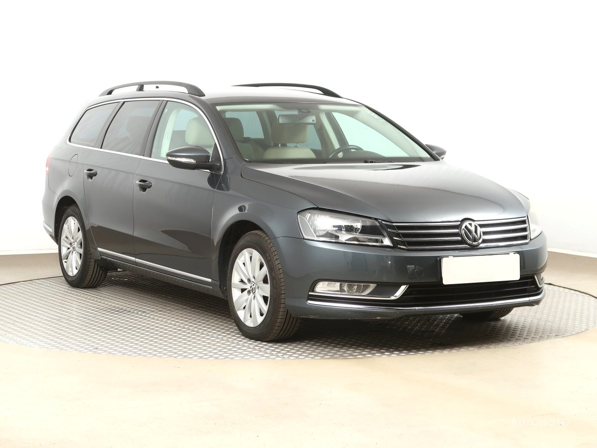 Volkswagen Passat, 2011 - celkový pohled
