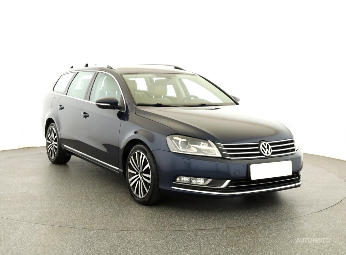 Volkswagen Passat, 2012 - celkový pohled