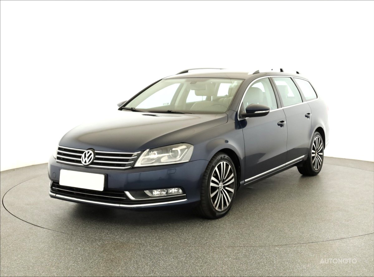 Volkswagen Passat, 2012 - pohled č. 3