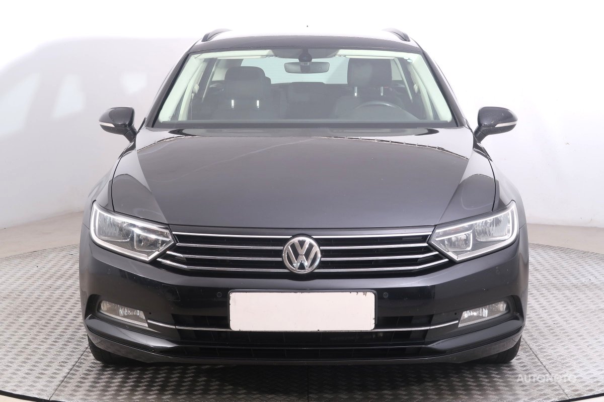 Volkswagen Passat, 2015 - pohled č. 2