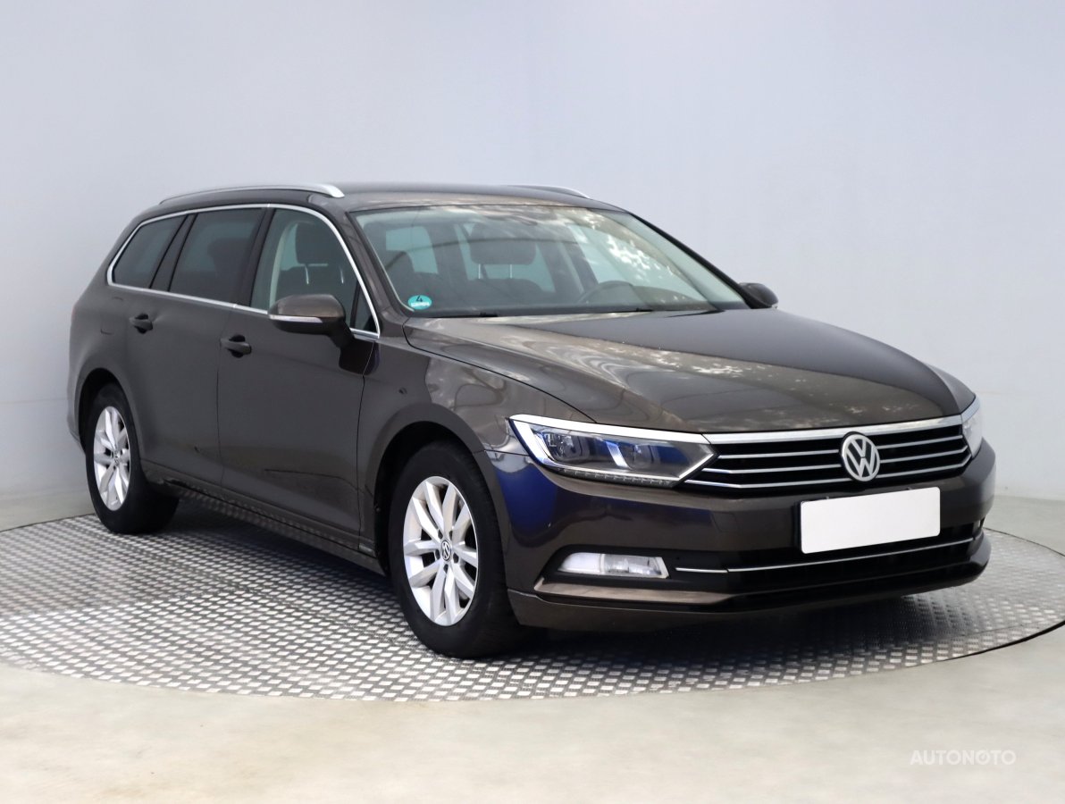 Volkswagen Passat, 2015 - celkový pohled