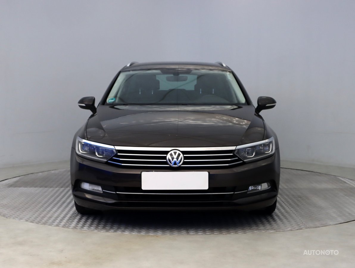 Volkswagen Passat, 2015 - pohled č. 2