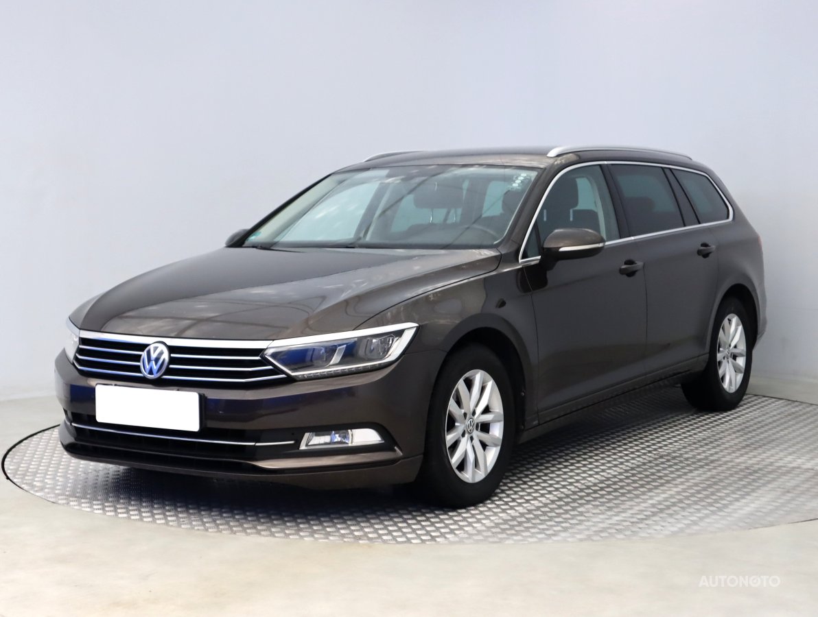 Volkswagen Passat, 2015 - pohled č. 3