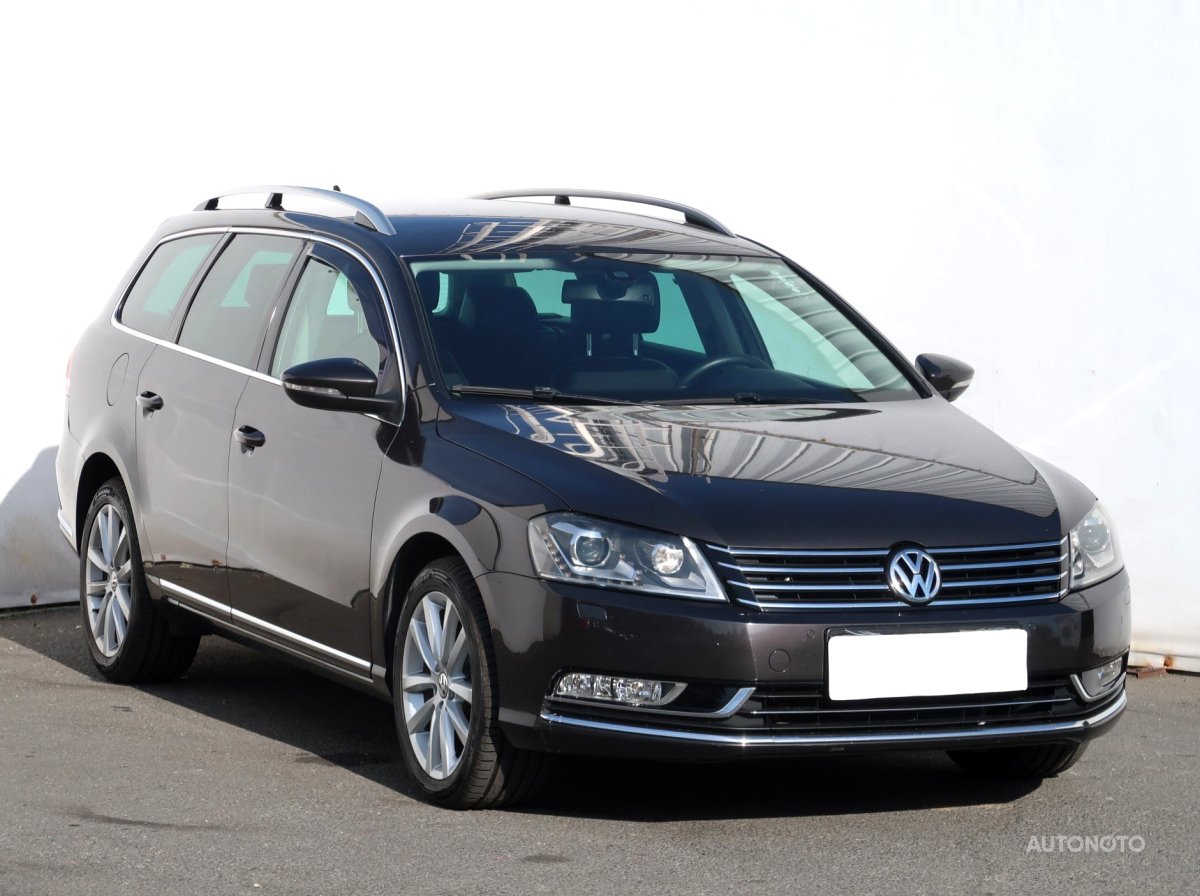 Volkswagen Passat, 2011 - celkový pohled