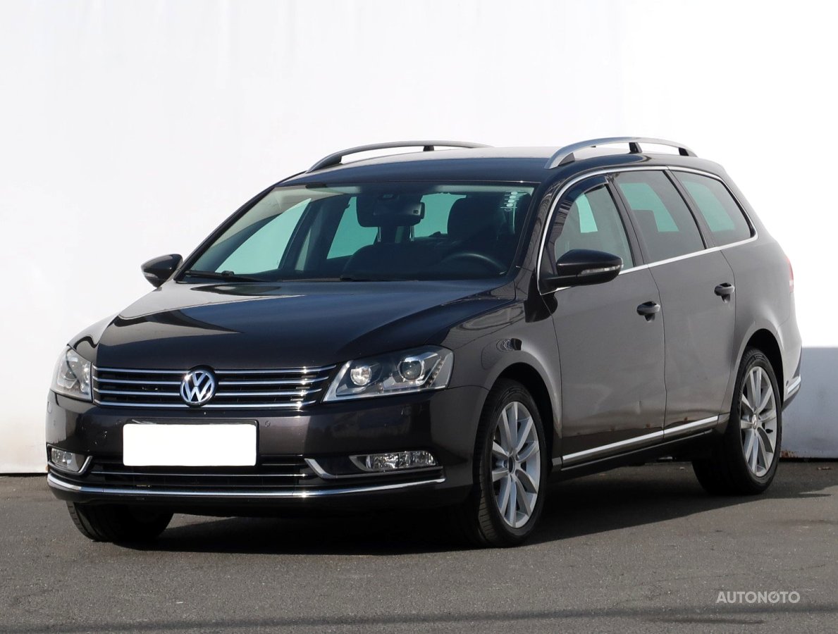 Volkswagen Passat, 2011 - pohled č. 3