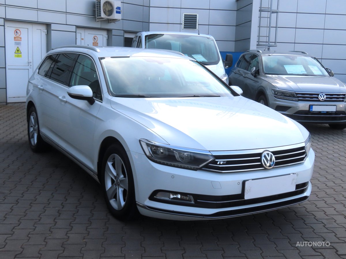 Volkswagen Passat, 2015 - celkový pohled
