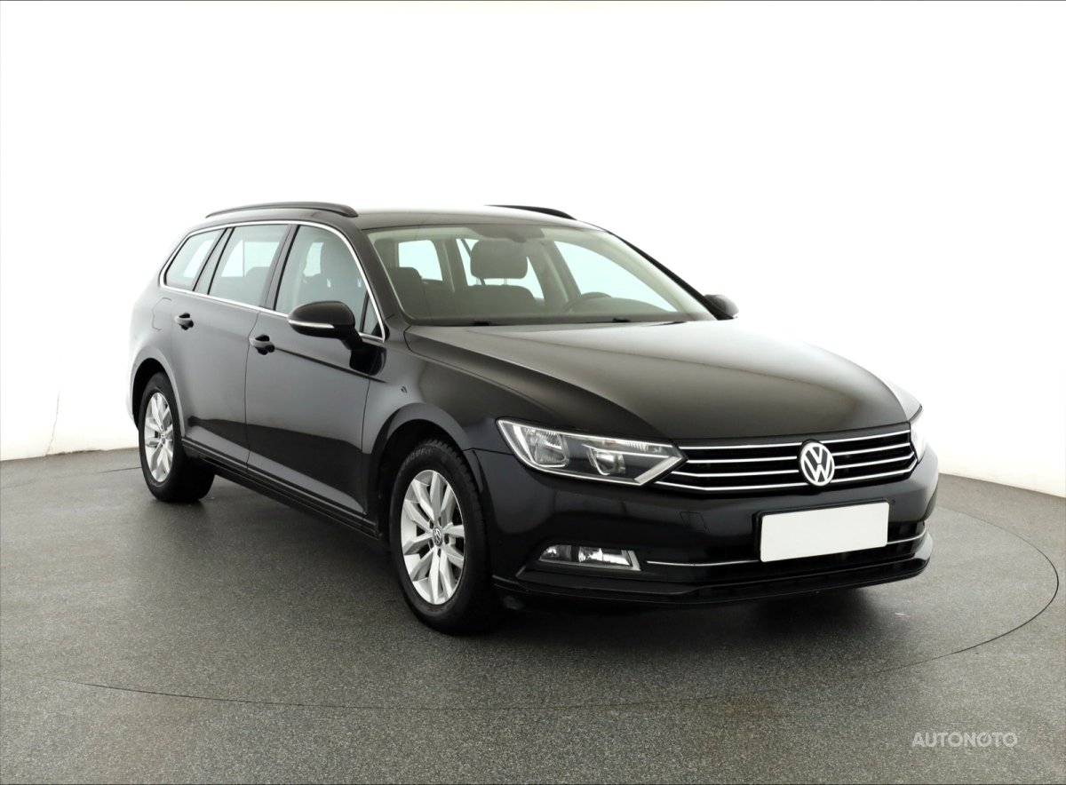 Volkswagen Passat, 2015 - celkový pohled