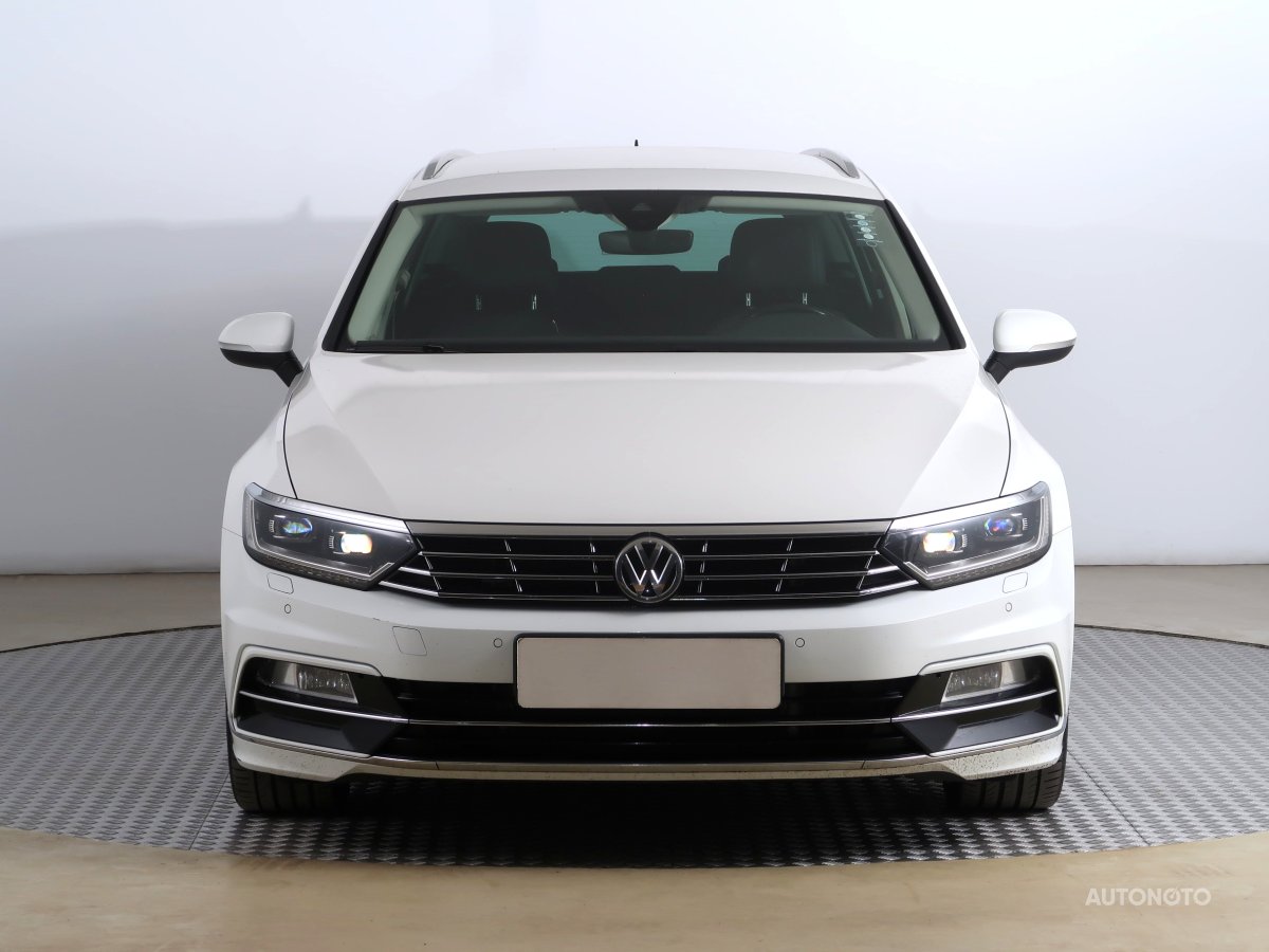 Volkswagen Passat, 2019 - pohled č. 2