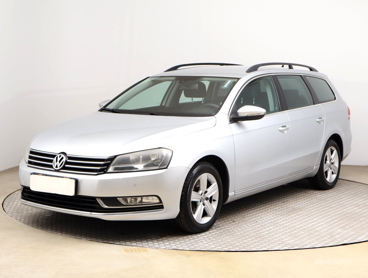 Volkswagen Passat, 2012 - pohled č. 3