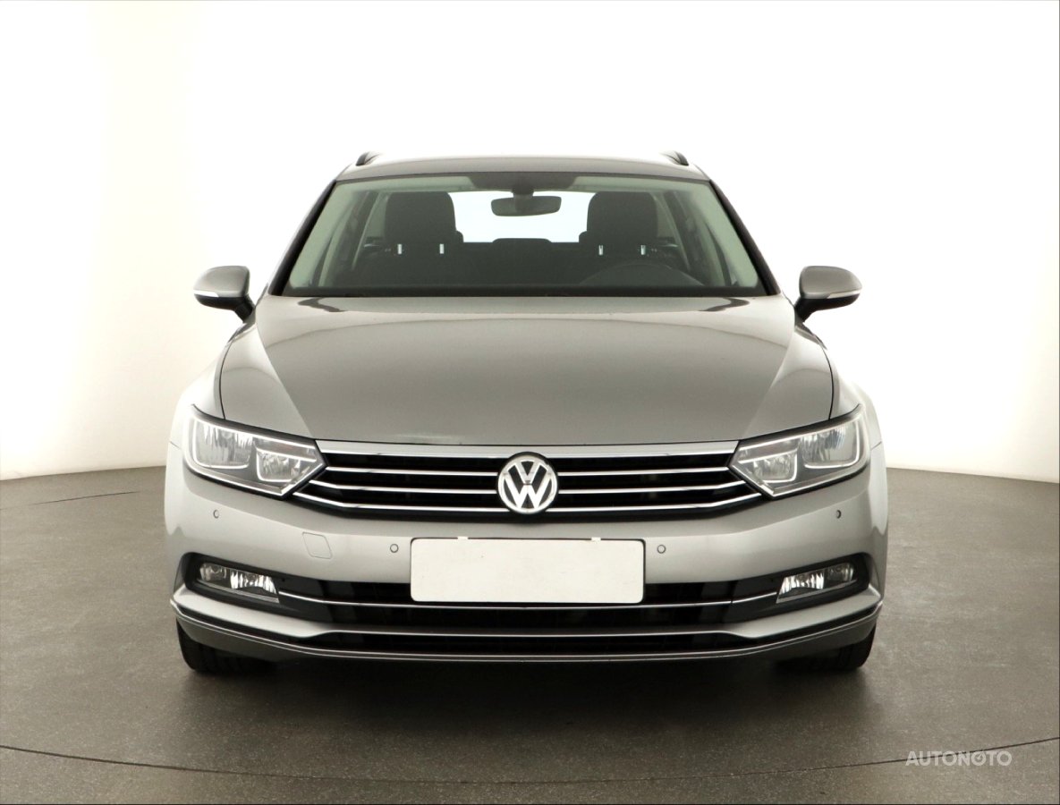Volkswagen Passat, 2016 - pohled č. 2