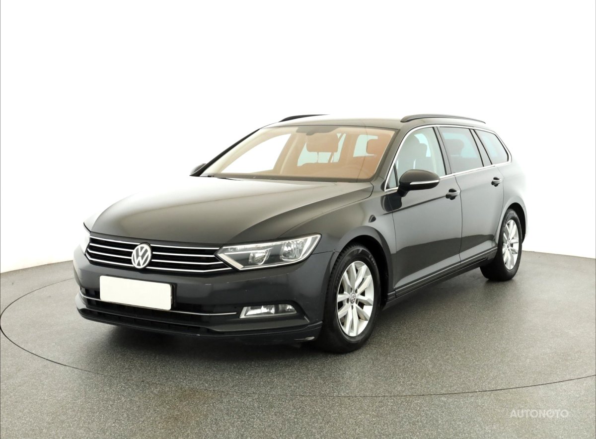 Volkswagen Passat, 2016 - pohled č. 3