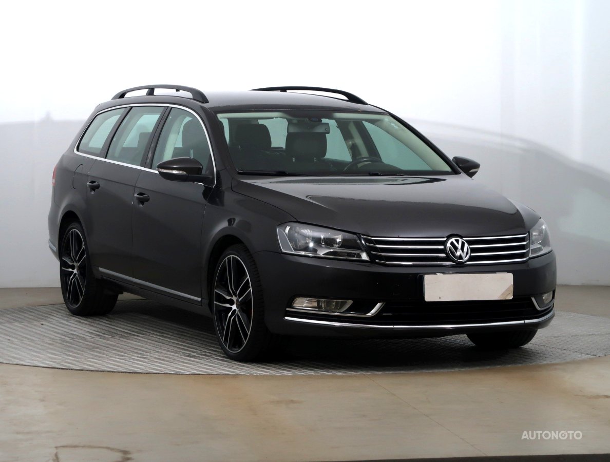 Volkswagen Passat, 2011 - celkový pohled