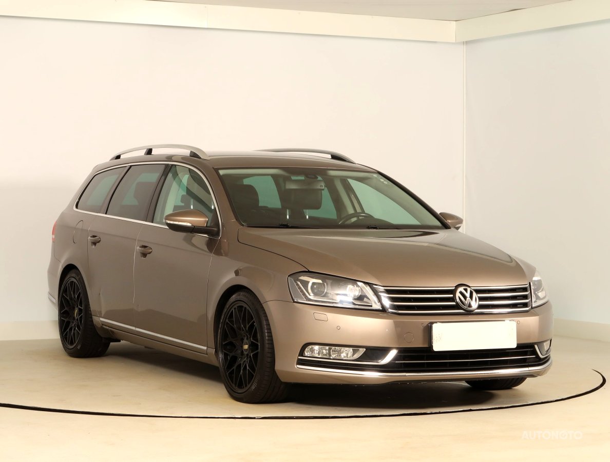 Volkswagen Passat, 2011 - celkový pohled