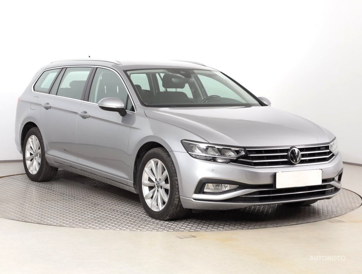 Volkswagen Passat, 2021 - celkový pohled