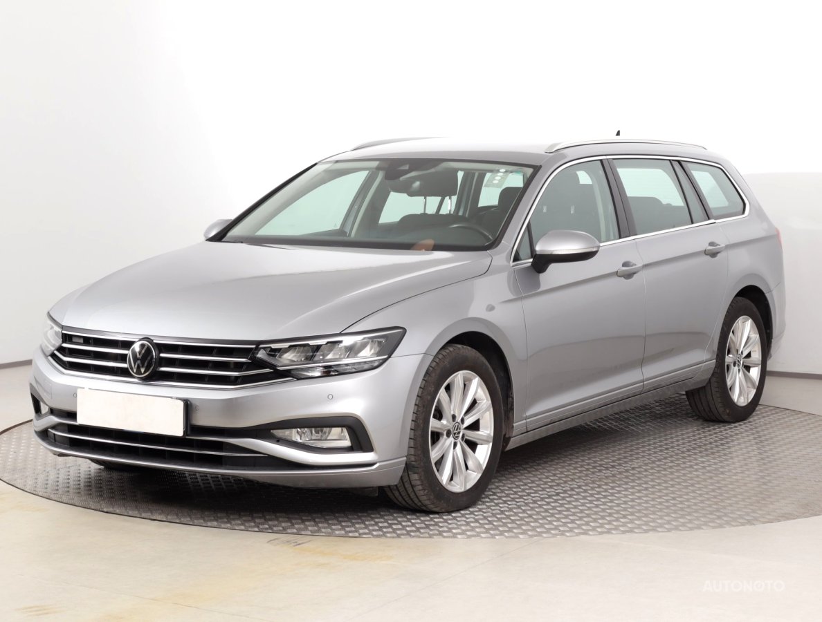 Volkswagen Passat, 2021 - pohled č. 3