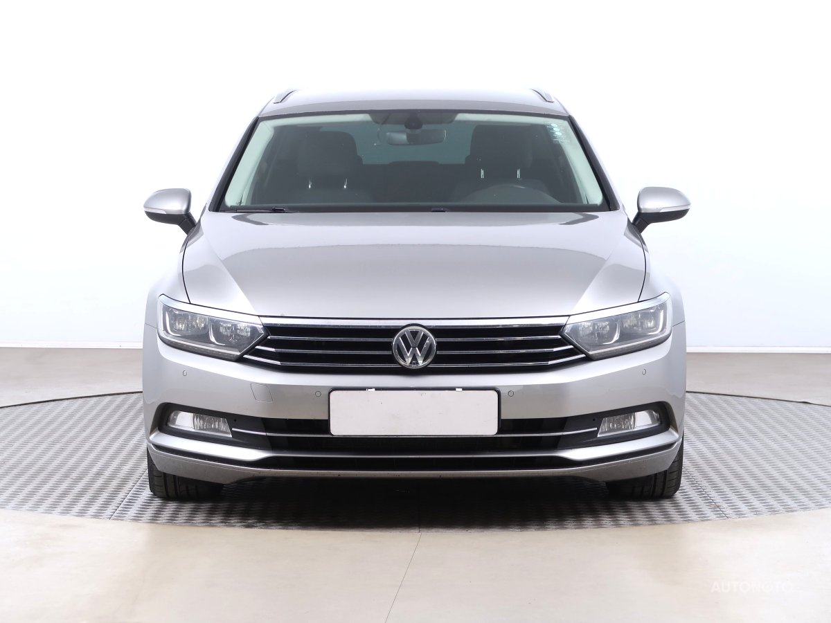 Volkswagen Passat, 2015 - pohled č. 2