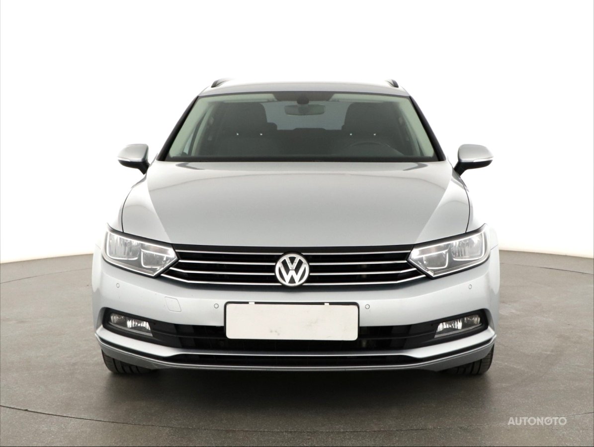Volkswagen Passat, 2018 - pohled č. 2