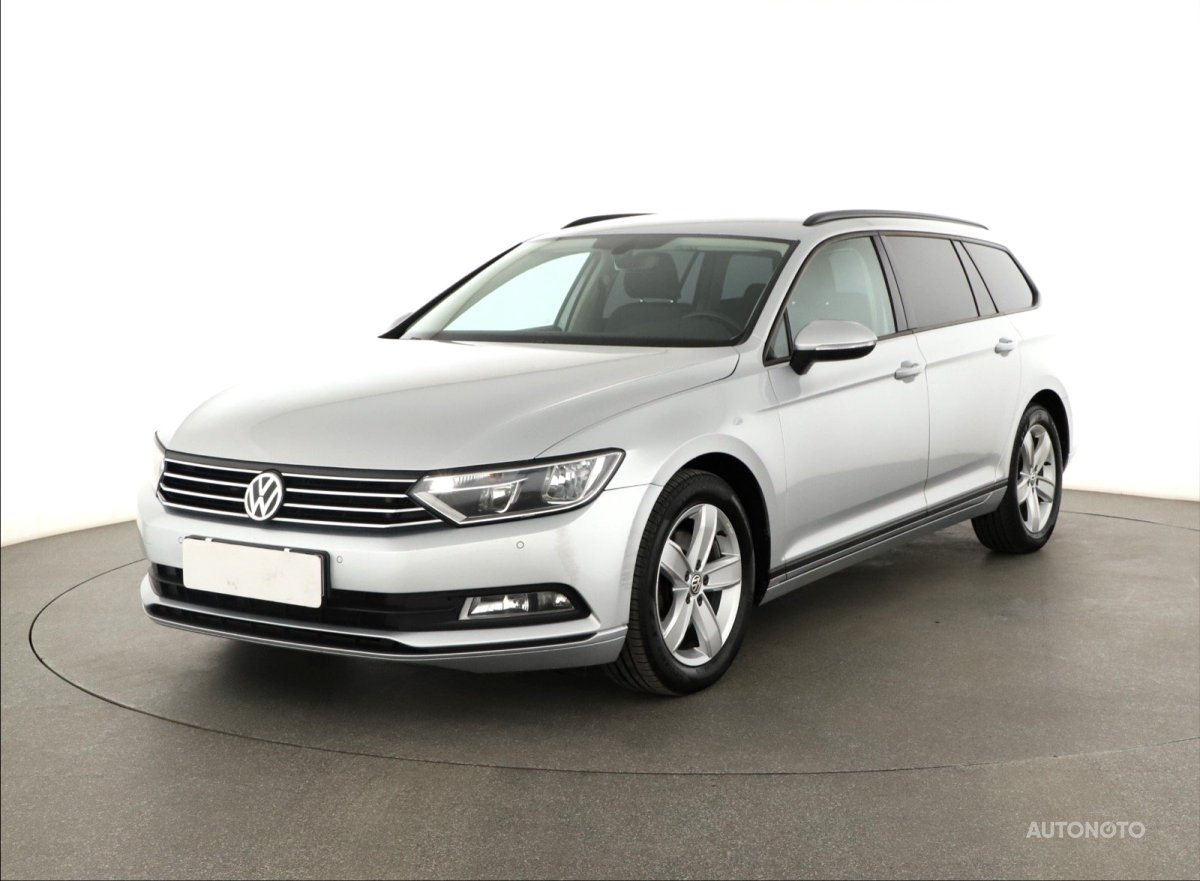 Volkswagen Passat, 2018 - pohled č. 3