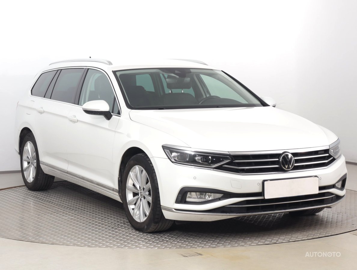 Volkswagen Passat, 2021 - celkový pohled