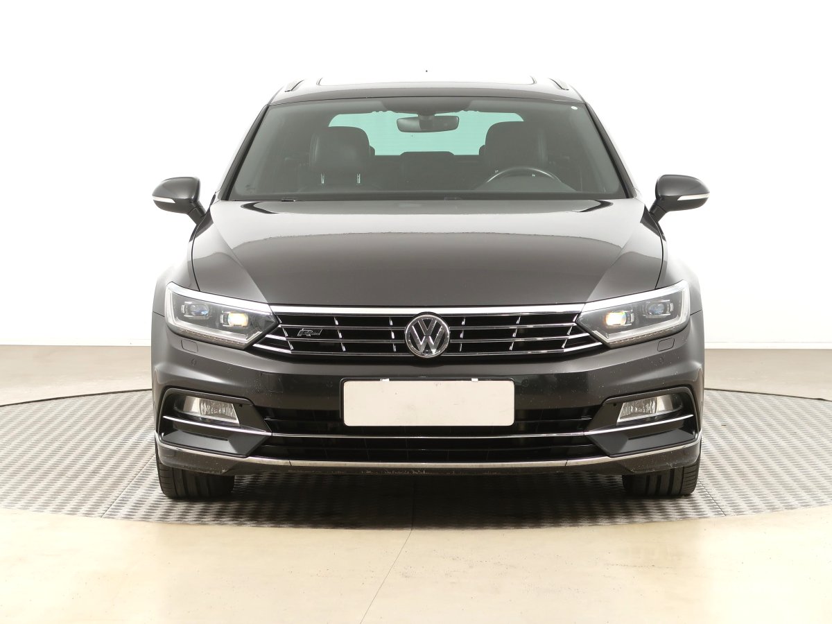 Volkswagen Passat, 2018 - pohled č. 2