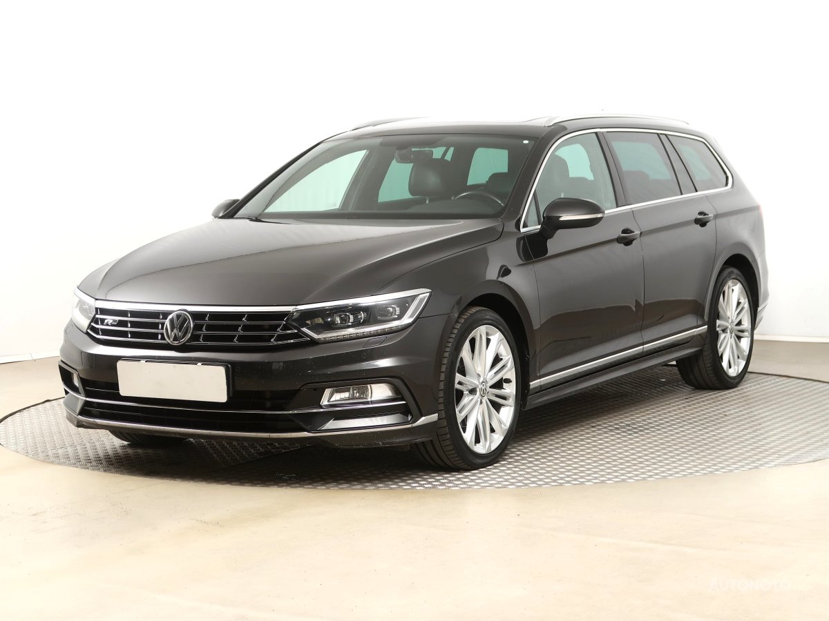 Volkswagen Passat, 2018 - pohled č. 3