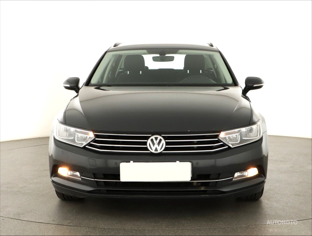 Volkswagen Passat, 2016 - pohled č. 2