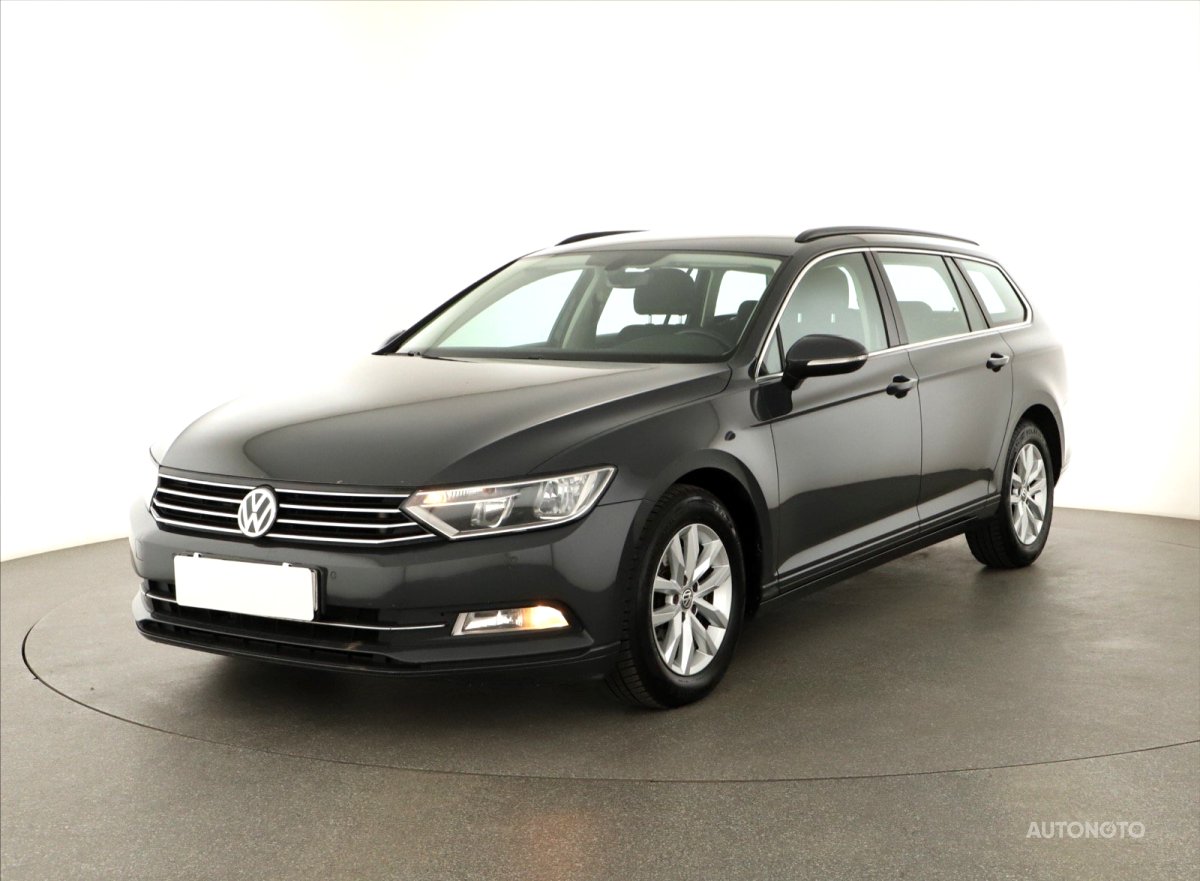 Volkswagen Passat, 2016 - pohled č. 3