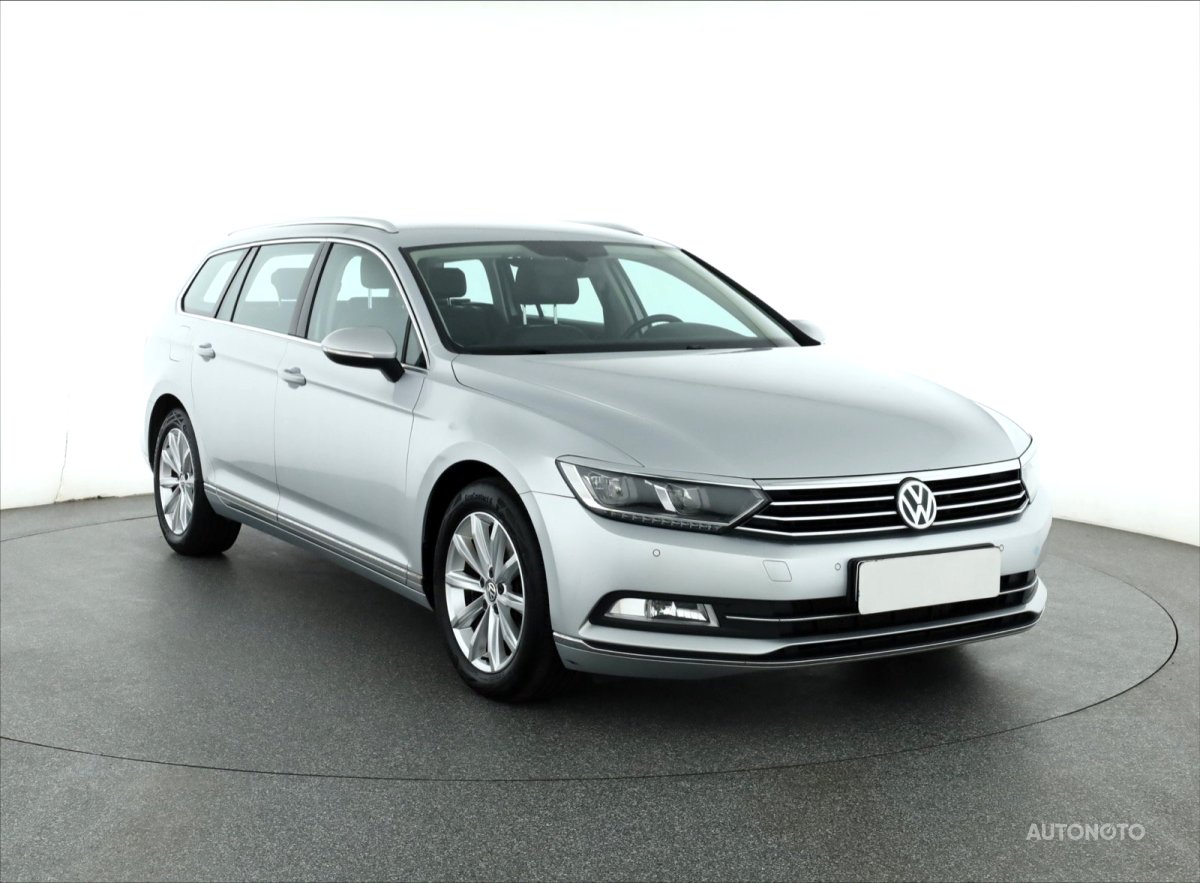 Volkswagen Passat, 2015 - celkový pohled